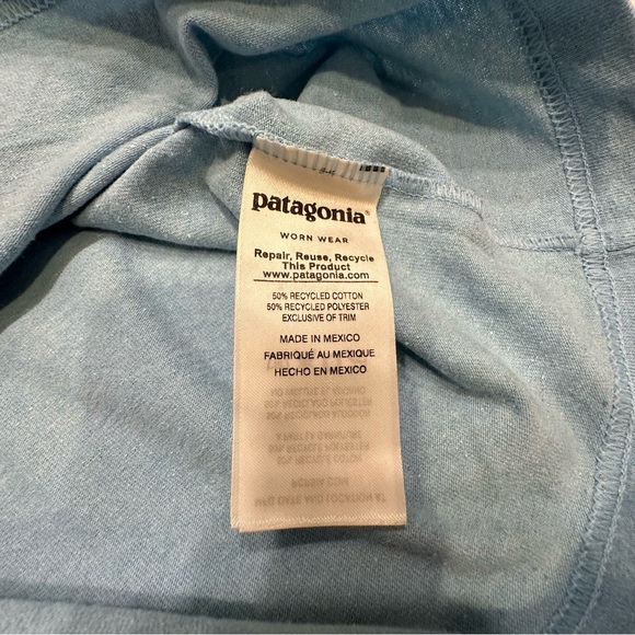 Patagonia‎ Men's Medium Light Blue Mountain Tee - Picture 6 of 9